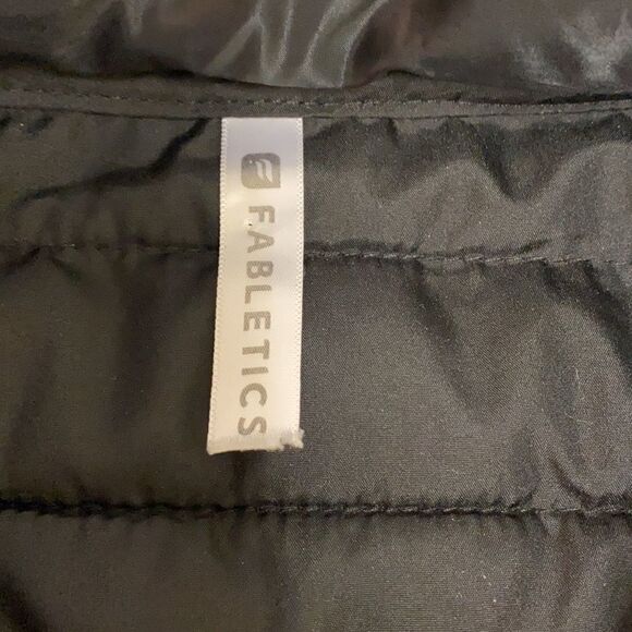 Fabletics Fenway Vest Size large - Picture 7 of 7